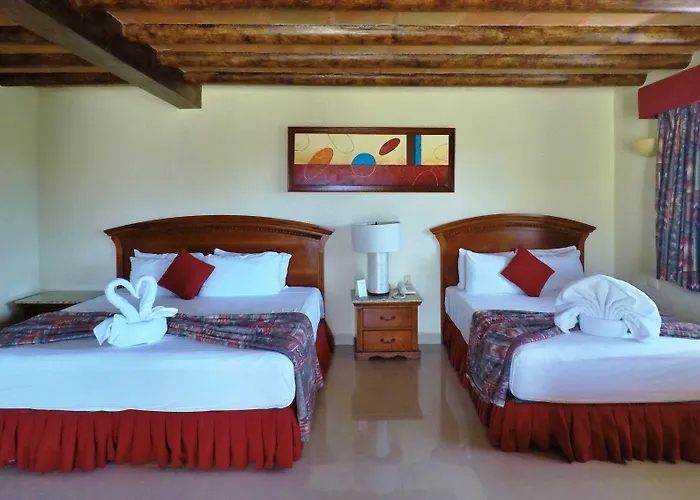 Hotel El Campanario 3*