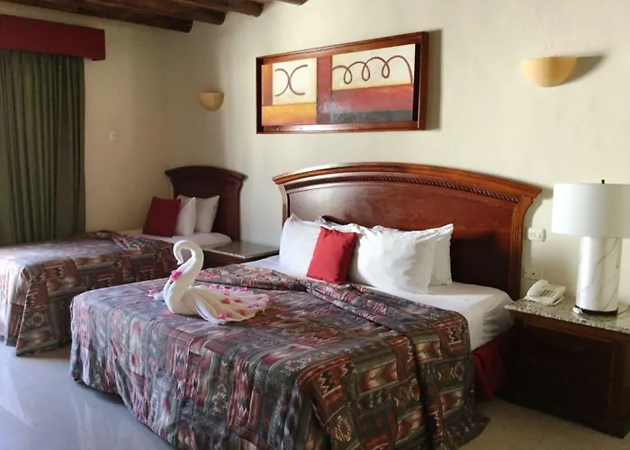 Hotel El Campanario 3*