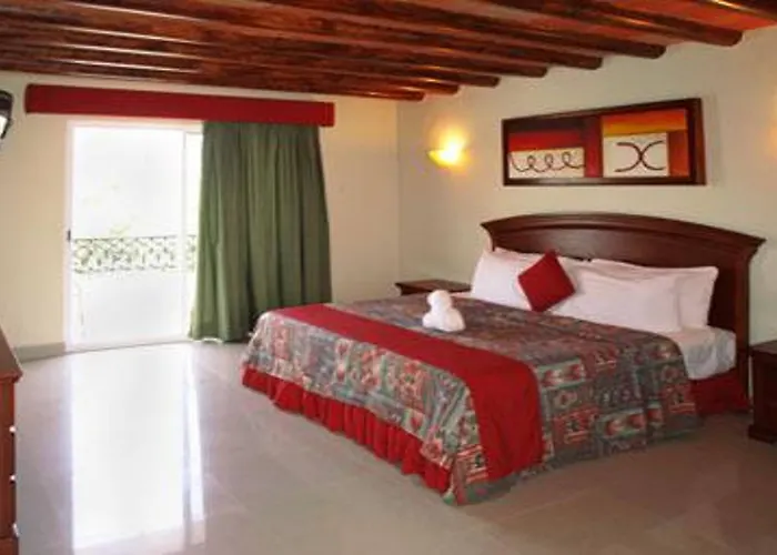 Hotel El Campanario 3*